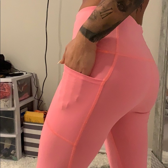 Victoria’s Secret coral yoga pants - Picture 1 of 11